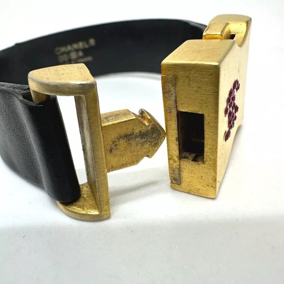 CHANEL CC Mark 00A Bracelet Gold Plated/Leather Black/GoldHardware - Picture 16 of 16